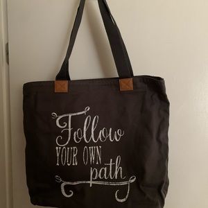31 canvas Wander tote